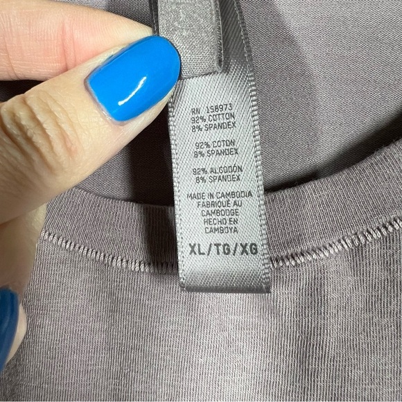 Skims Muted Purple Short Sleeve Cropped Top - Picture 4 of 5